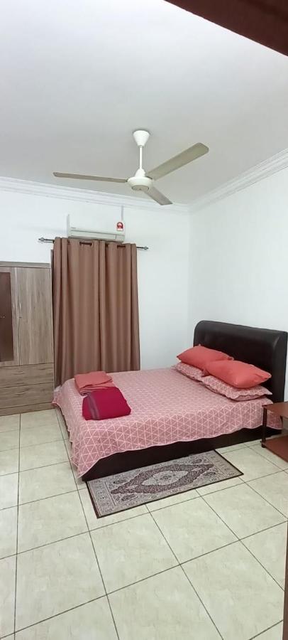 Mz Homestay Шах-Алам Экстерьер фото